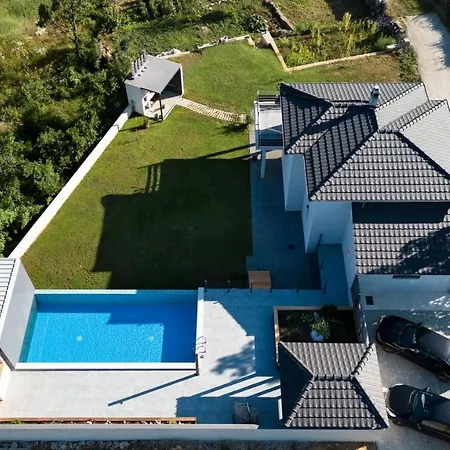 Villa Beautiful And Private Anka *