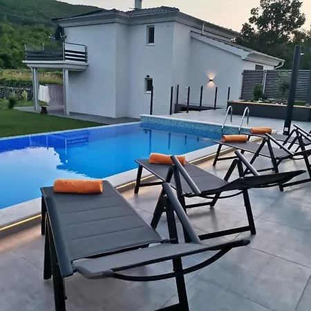 Villa Beautiful And Private Anka *