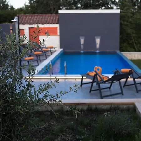 Beautiful And Private Anka Villa Lokvicic